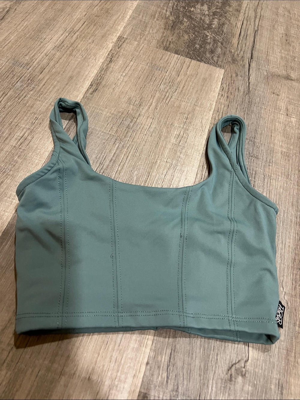 Tiger Friday Sage green crop top size Child XL